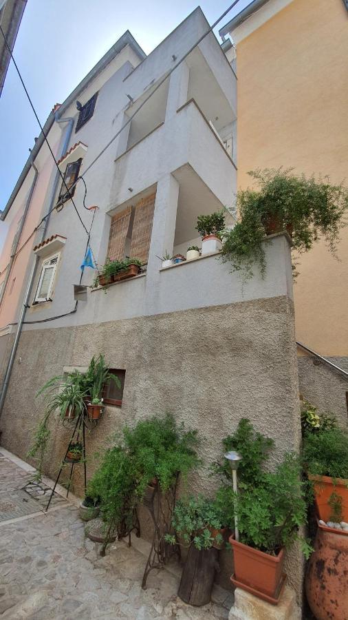 Franceska Apartmani Крес Екстериор снимка