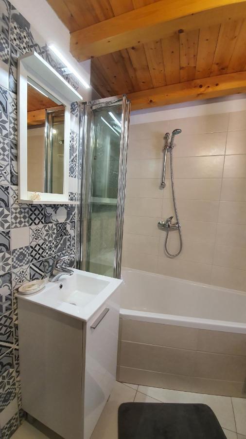 Franceska Apartmani Крес Екстериор снимка