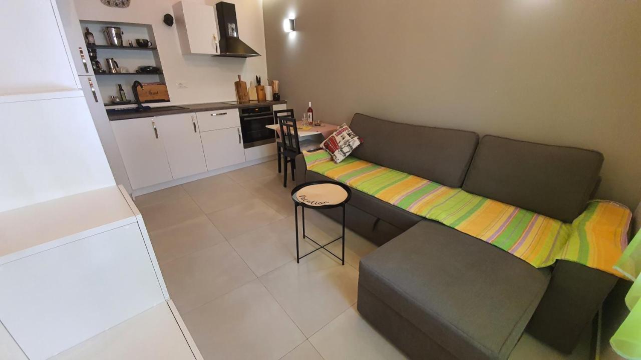 Franceska Apartmani Крес Екстериор снимка