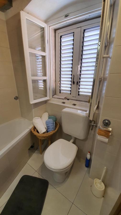 Franceska Apartmani Крес Екстериор снимка