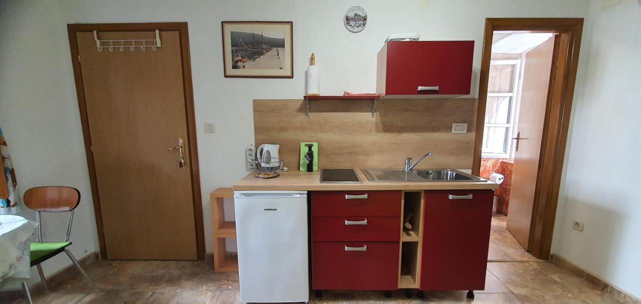 Franceska Apartmani Крес Екстериор снимка